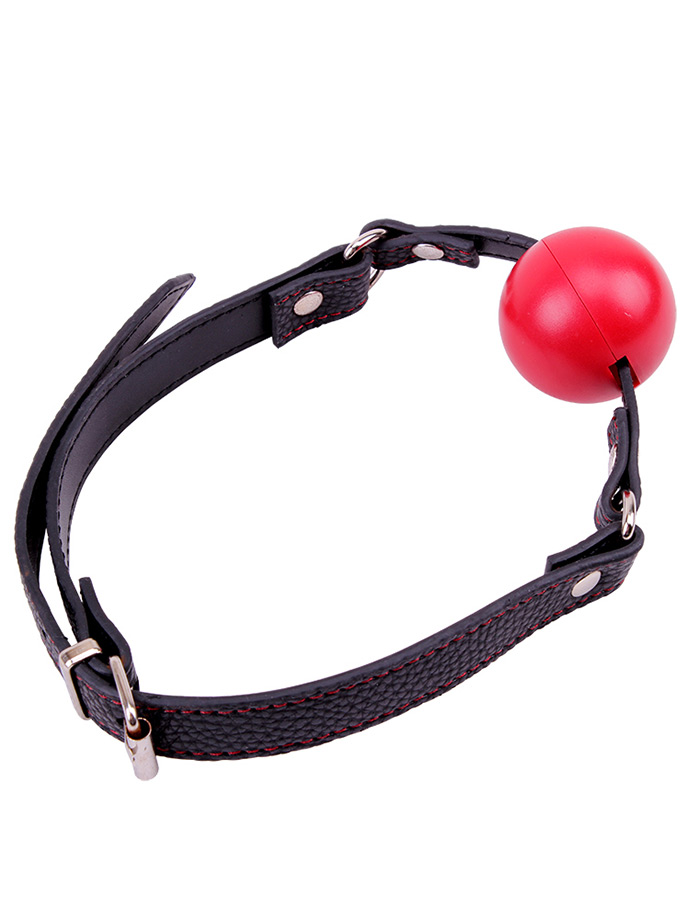 https://www.poppers-italia.com/images/product_images/popup_images/CN-374181929-Red-Ball-Gag__3.jpg