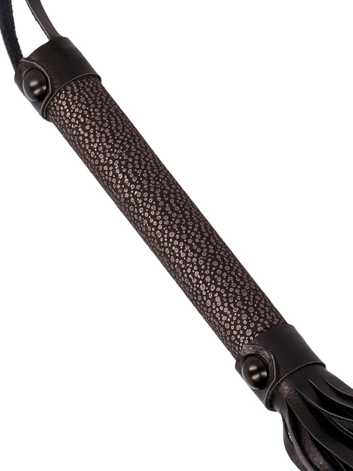 https://www.poppers-italia.com/images/product_images/popup_images/elegant-flogger-ouch-whip-leather-titanium-grey-ou244gry__1.jpg