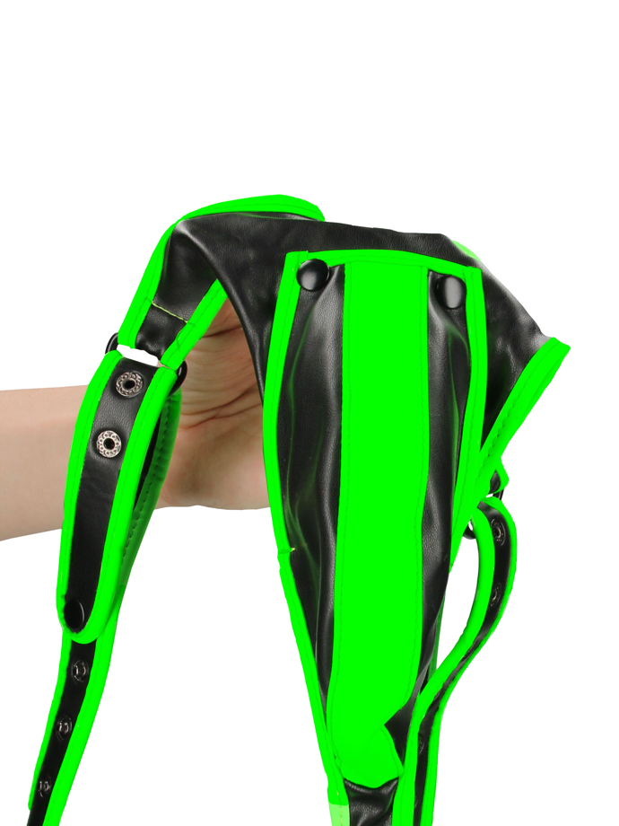 https://www.poppers-italia.com/images/product_images/popup_images/ouch-bonded-leather-body-harness-glow-in-the-dark__4.jpg